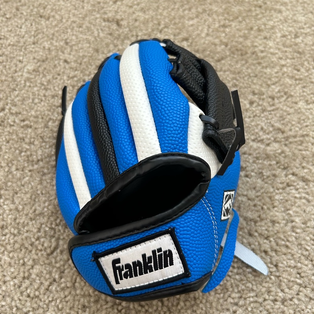Franklin air tech RTP 8.5 N Youth Kids fielder Baseball Blue Glove Mitts